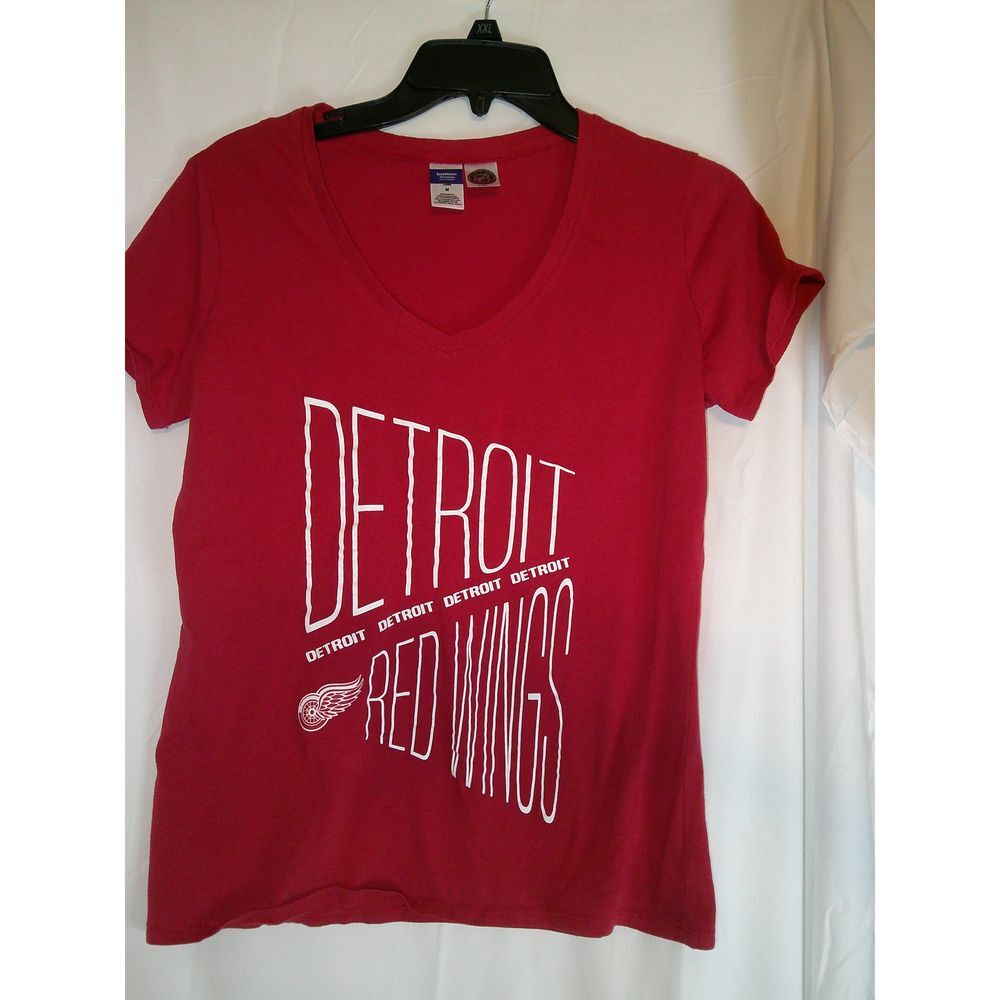 NHL Detroit Red Wings Official V-Neck T-Shirt Ladies Medium Hockey Fan Gear